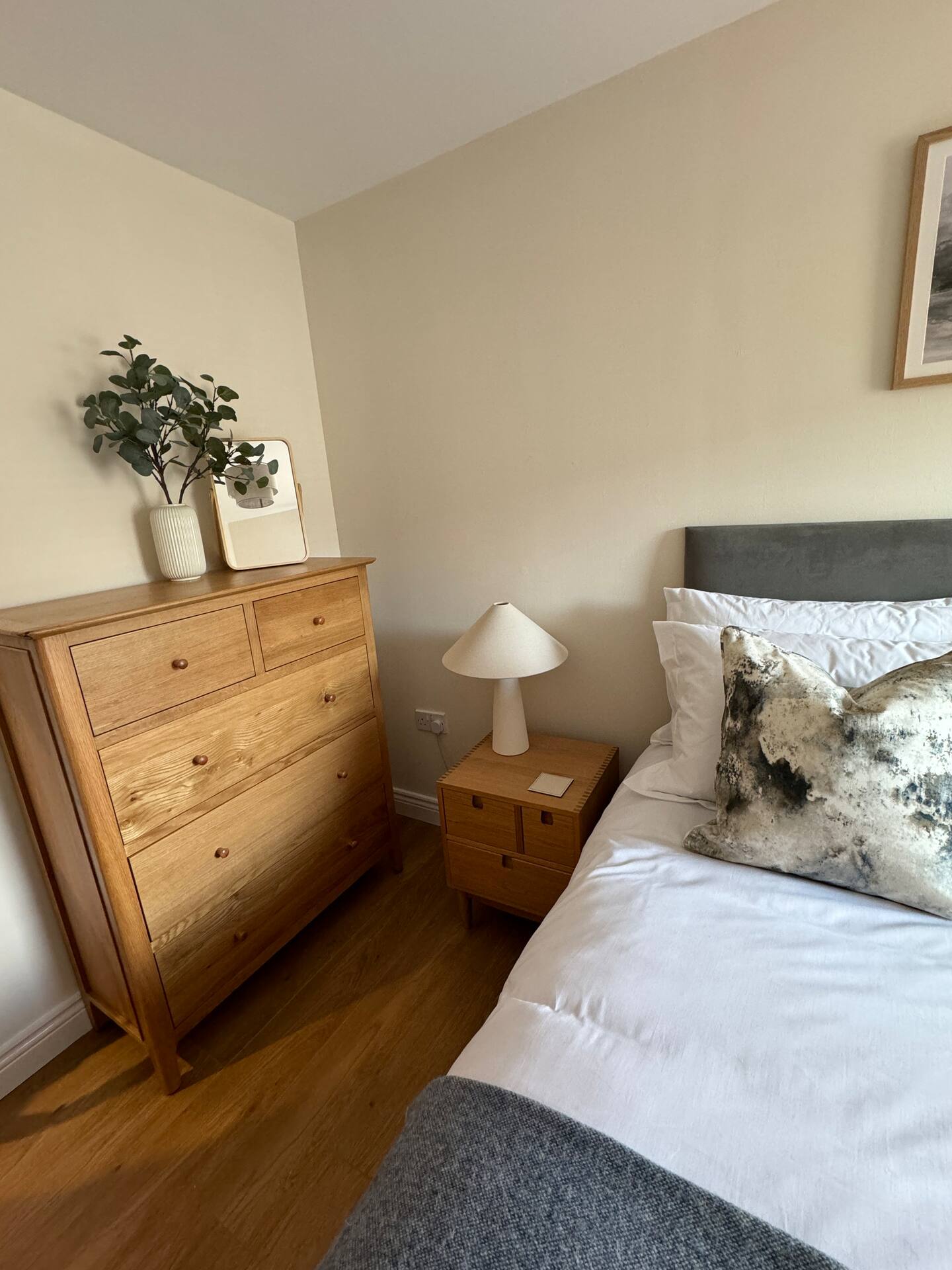 7dd0452f-0f93-4868-aa79-02c3ae92c786