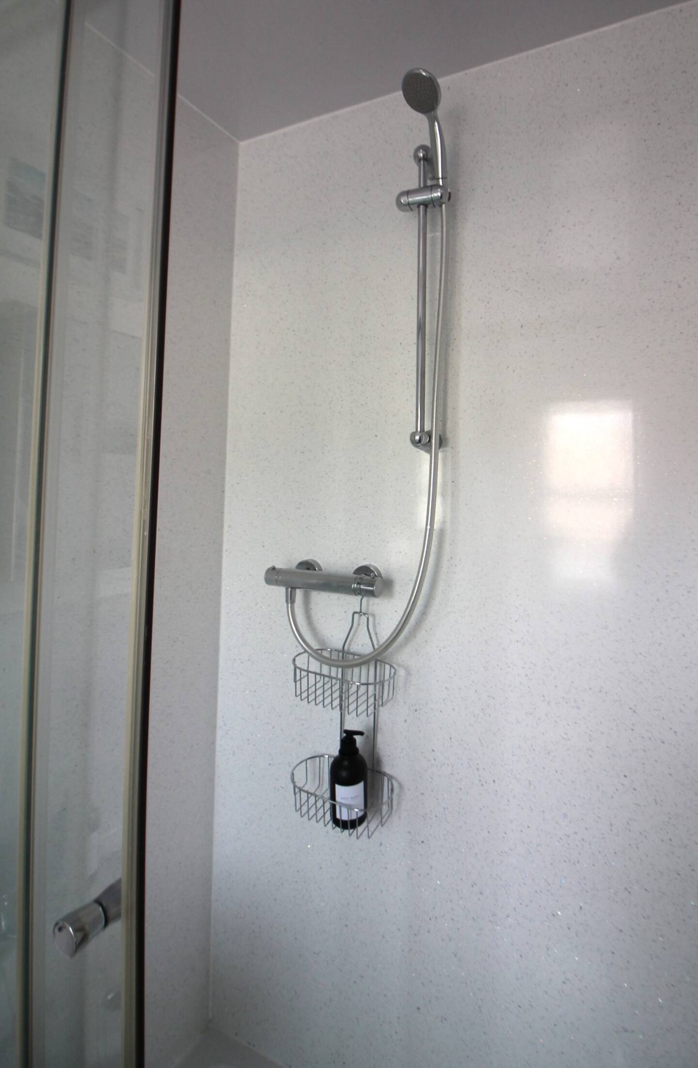 88116b0f-af09-448b-9f97-a8b5158762f2