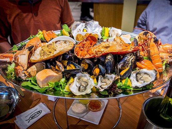 Seafood platter of shellfish